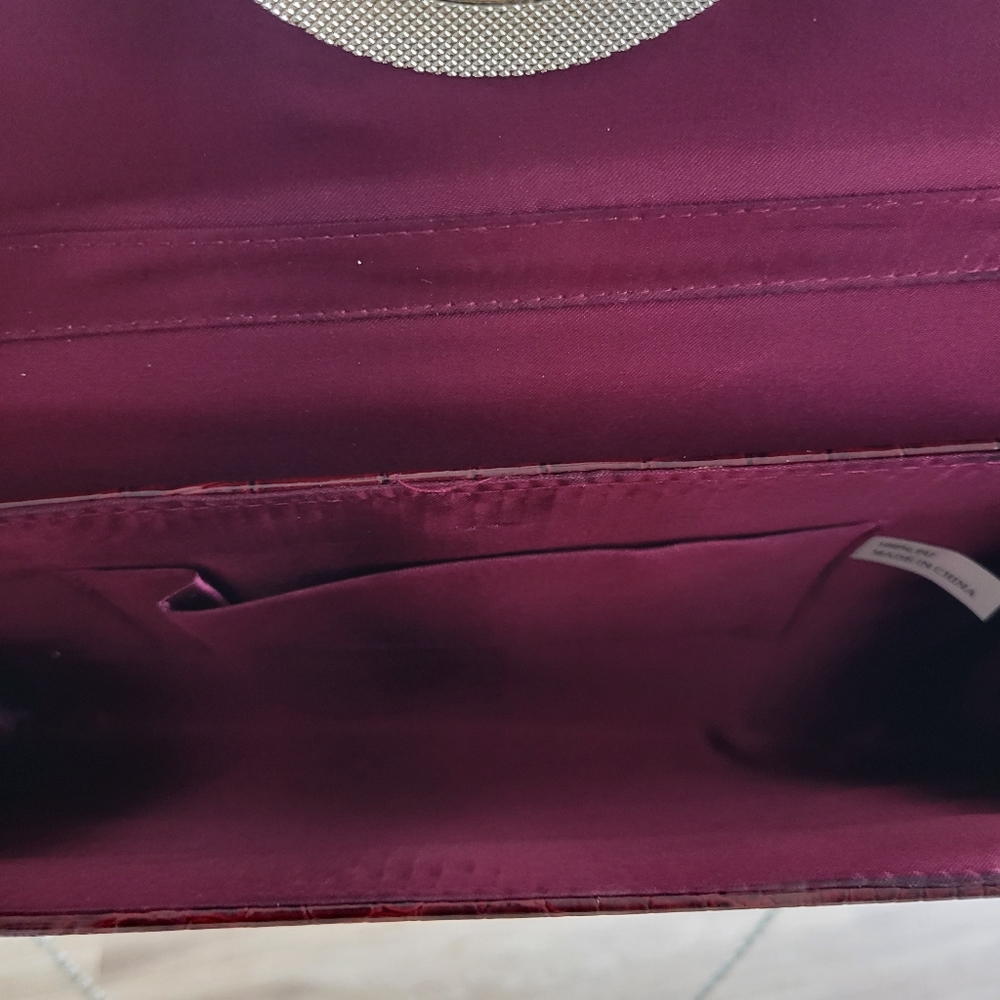 Purse - Picture 3 of 4